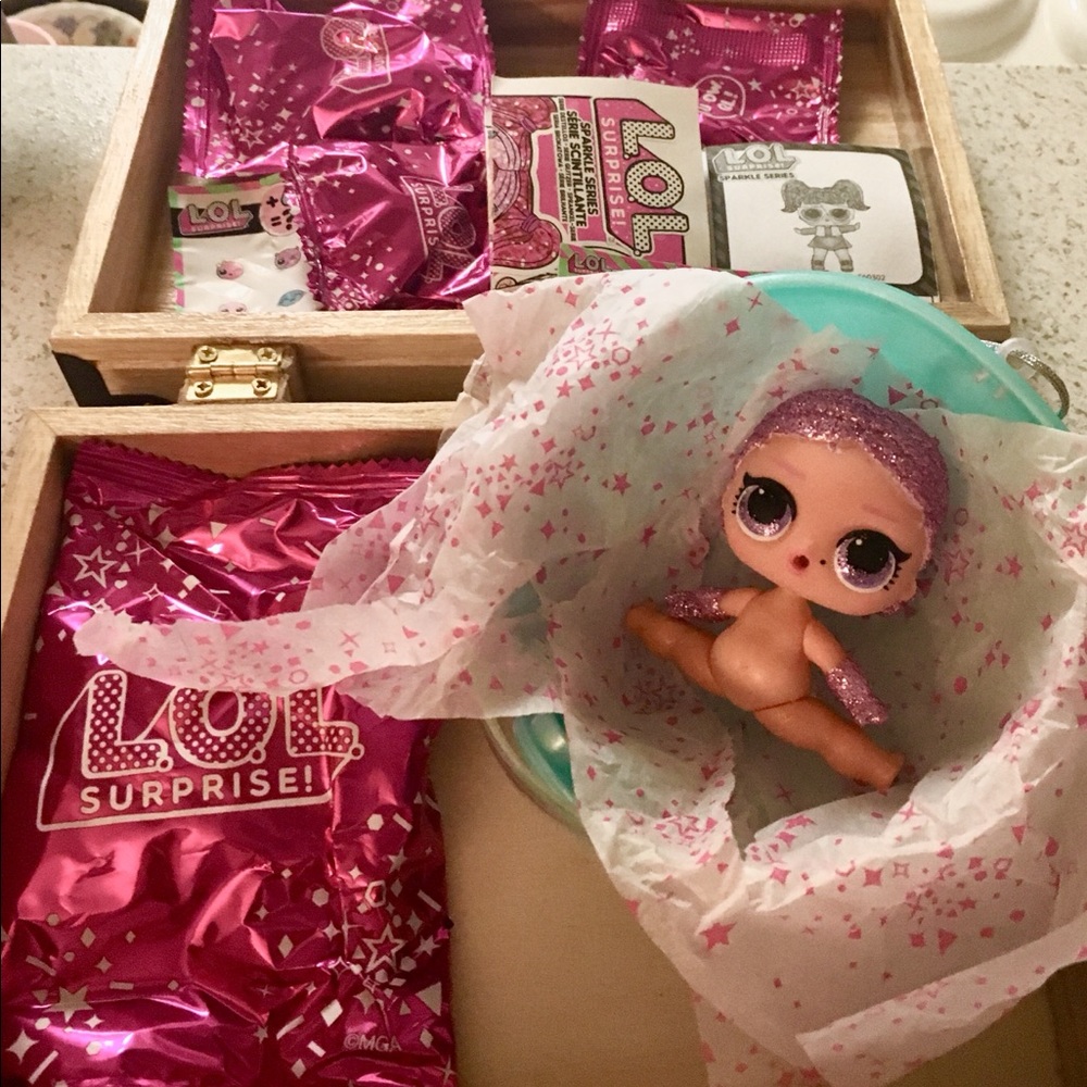 LOL Surprise SPARKLE SERIES- Show Baby